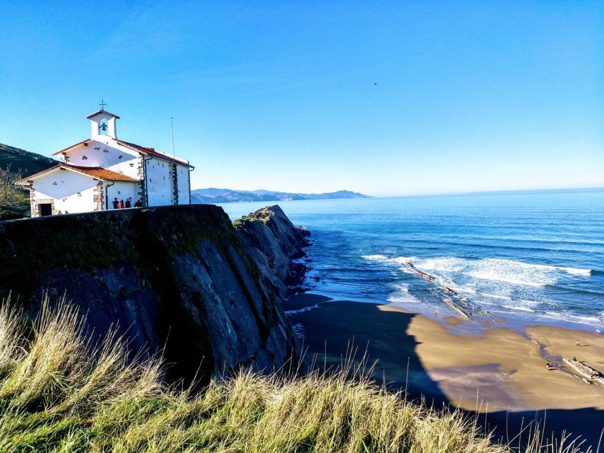 Apartamento Costa II Con Parking Exterior Comunitario Zumaia Luaran gambar
