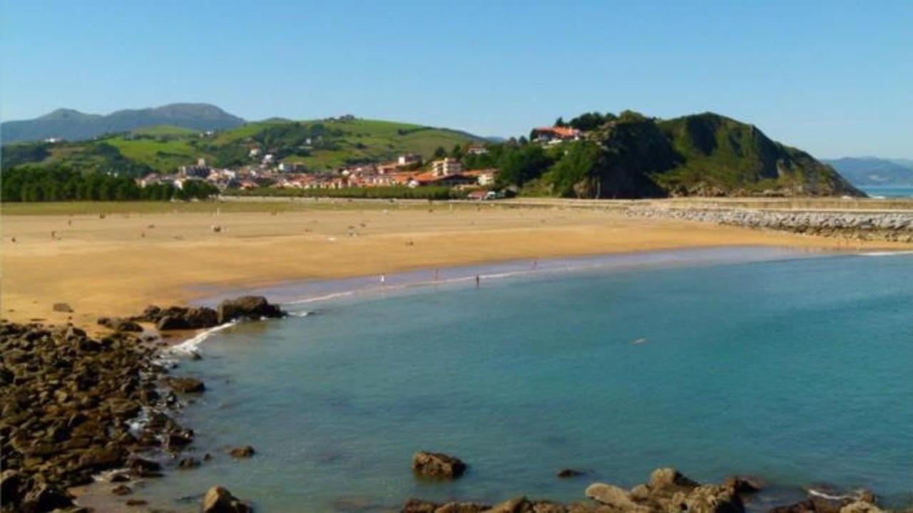 Apartamento Costa II Con Parking Exterior Comunitario Zumaia Luaran gambar